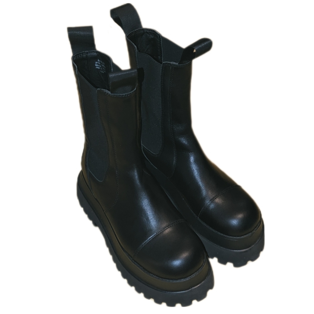 Darker Wavs Reverb Unisex Leather Moto Chelsea Boots US 11M/13W Dolls Kill